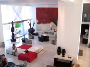 Peninsula Puerto Vallarta, great oceanview apartment.